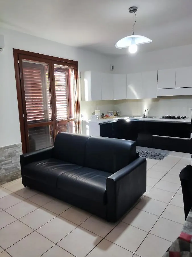 Vico Stazione Apartment Uta 0*,  Olaszország