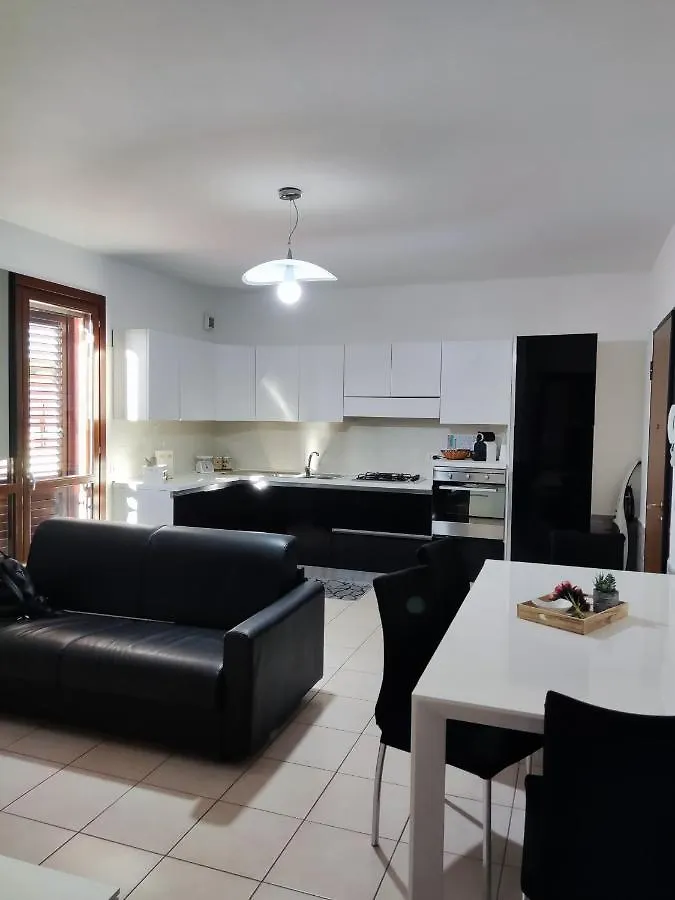 Vico Stazione Apartment Uta 0*,  Olaszország